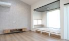 新潟の建売住宅tooneHOUSE（トーンハウス）造作のテレビボードと小上がりの畳スペース