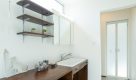 新潟の建売住宅tooneHOUSE（トーンハウス）の清潔感のある洗面所